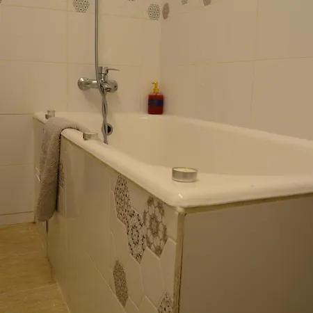 Apartment Piata Romana Zone