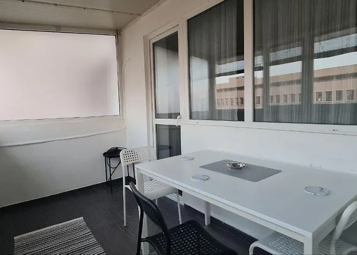 Piata Romana Zone Apartman *