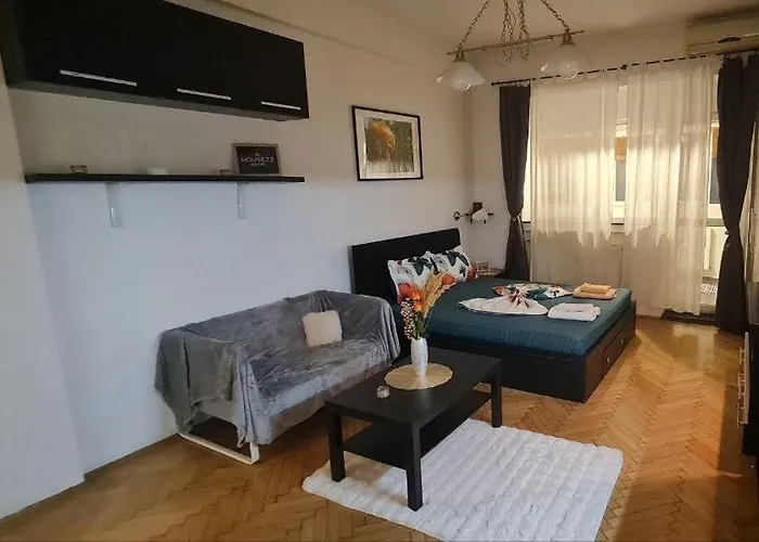 Lägenhet Piata Romana Zone