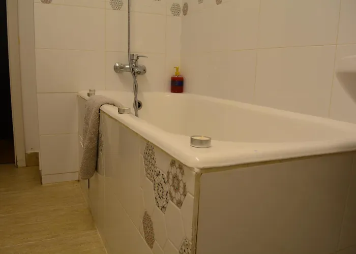 Apartamento Piata Romana Zone
